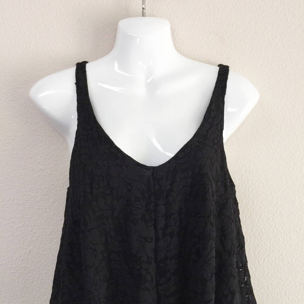 Women’s American Eagle Lace Flowy Tank With Liner - Picture 3 of 8